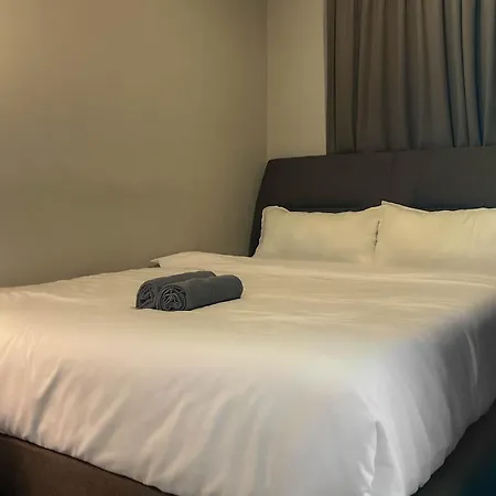Maritime Suites Duplex In Karpal Singh With Netflix & Free Wifi George Town Exterior photo