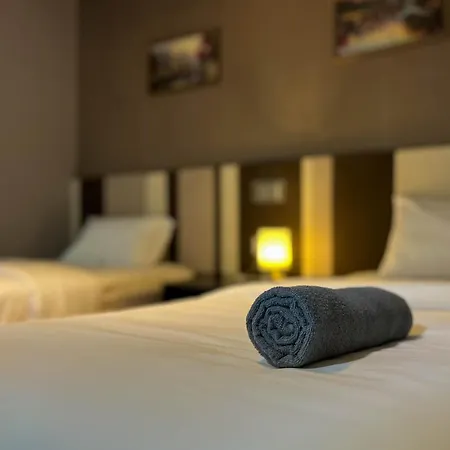 Maritime Suites Duplex In Karpal Singh With Netflix & Free Wifi George Town Exterior photo