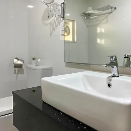 Maritime Suites Duplex In Karpal Singh With Netflix & Free Wifi George Town Exterior photo