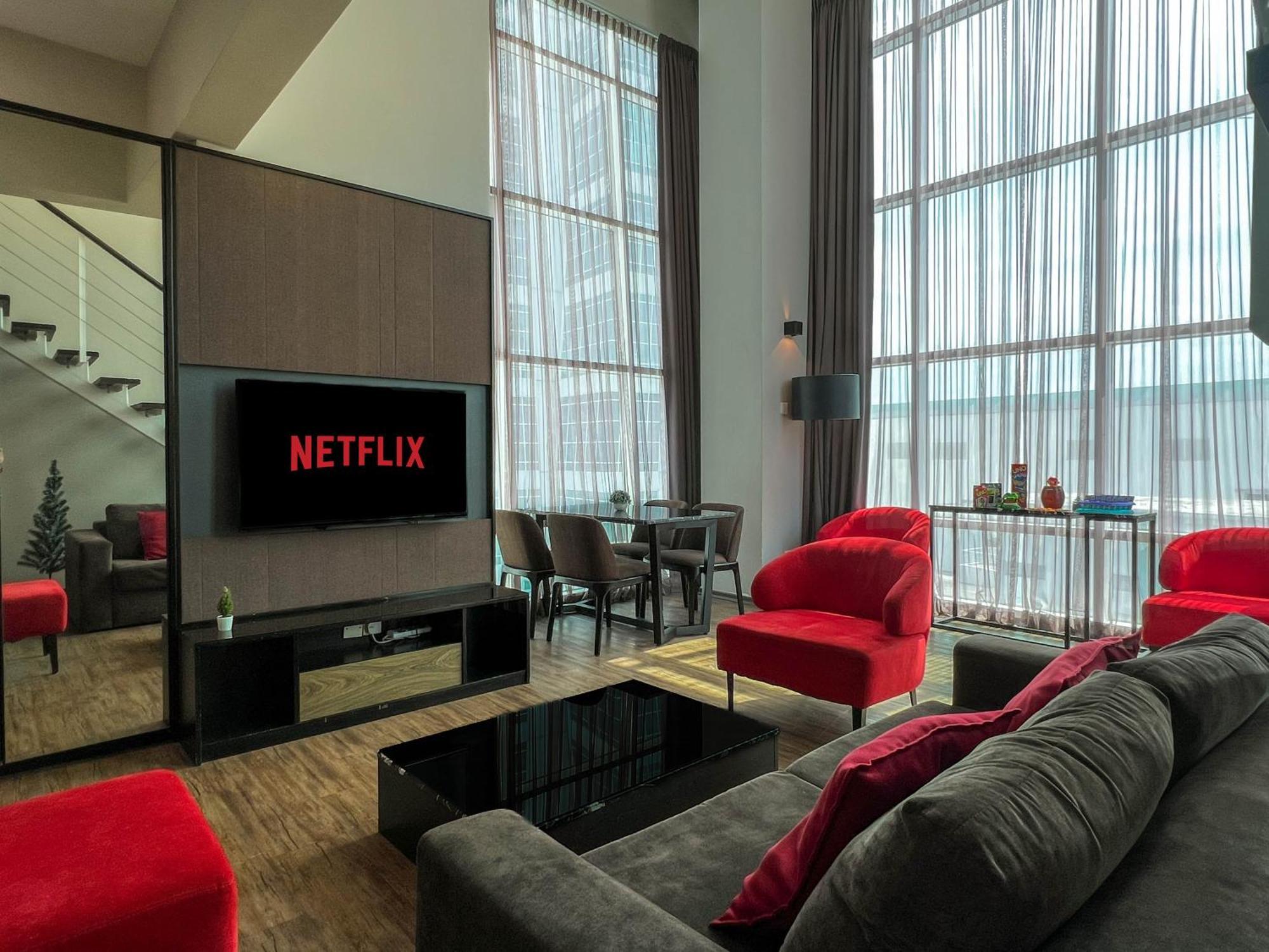 Apartment Maritime Duplex In Karpal Singh With Netflix & Free Wifi