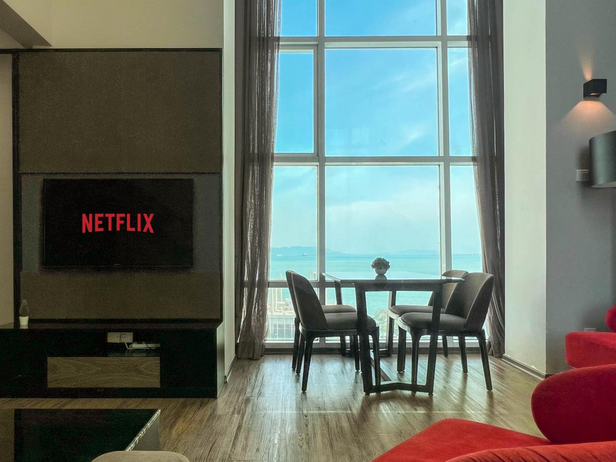 Maritime Duplex In Karpal Singh With Netflix & Free Wifi Apartment George Town