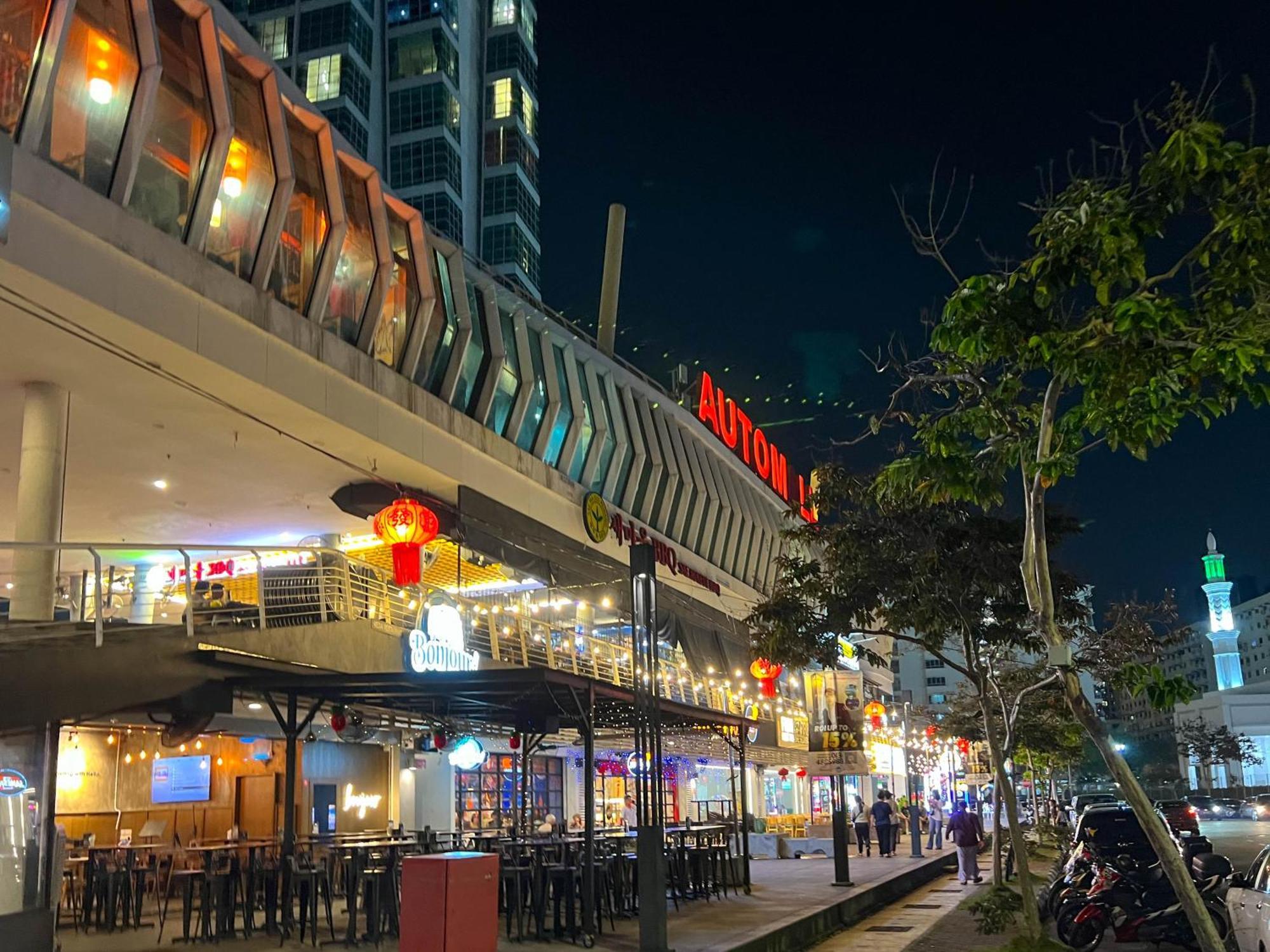 Maritime Duplex In Karpal Singh With Netflix & Free Wifi *