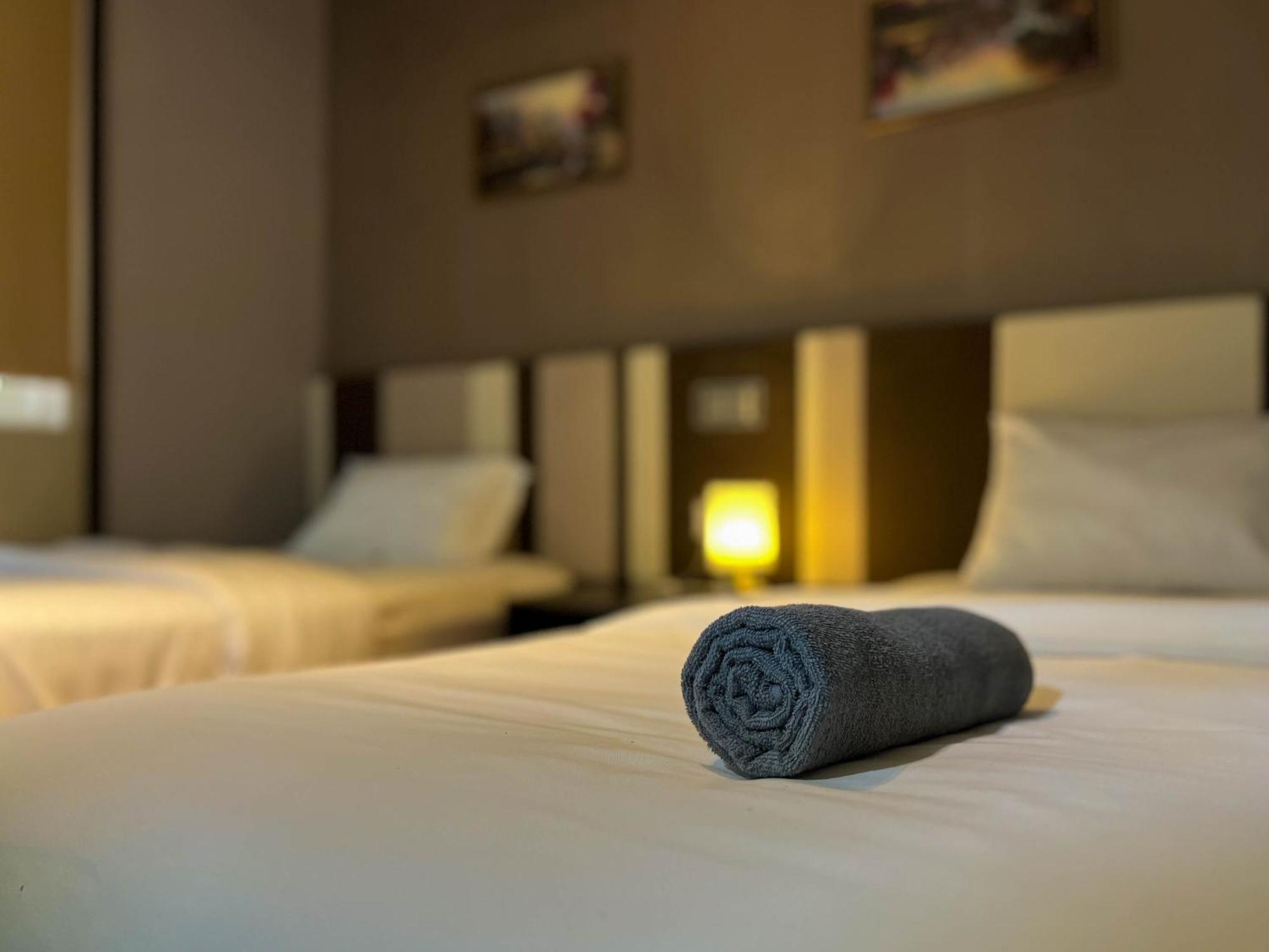 Apartment Maritime Duplex In Karpal Singh With Netflix & Free Wifi George Town